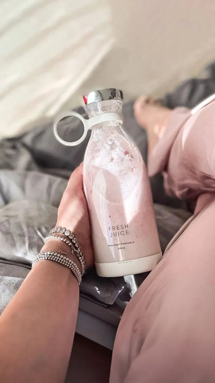 Portable Smoothie Blender (White)